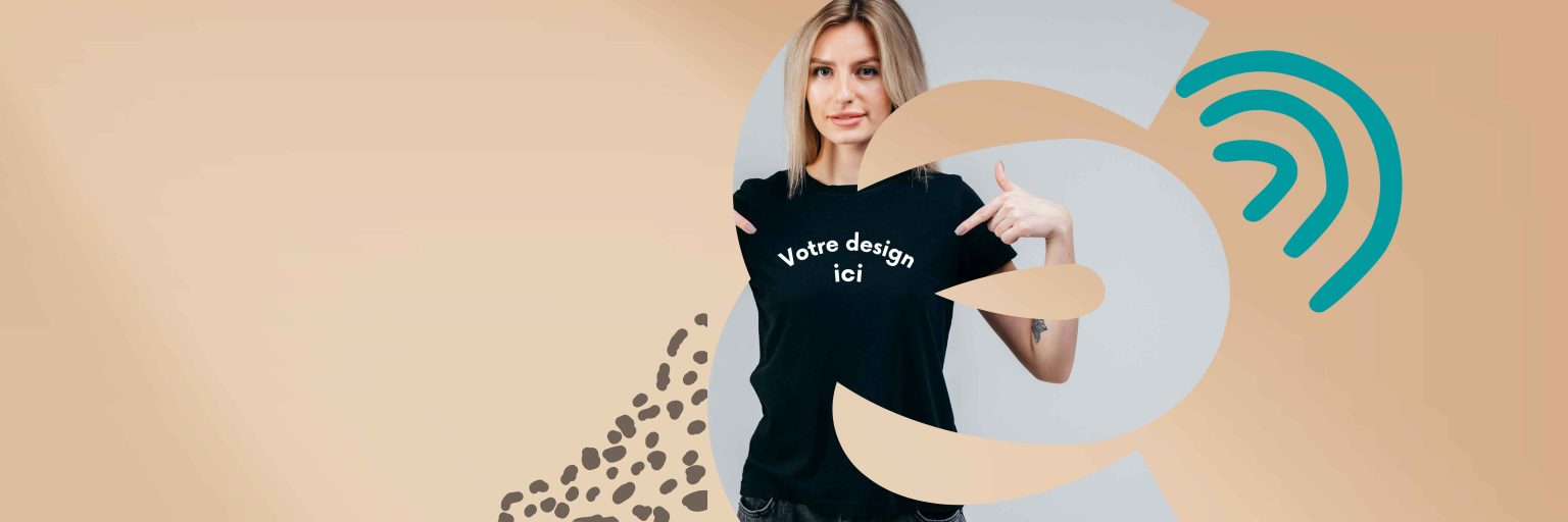 Une personne portant un t-shirt noir marqué « Votre design ici »